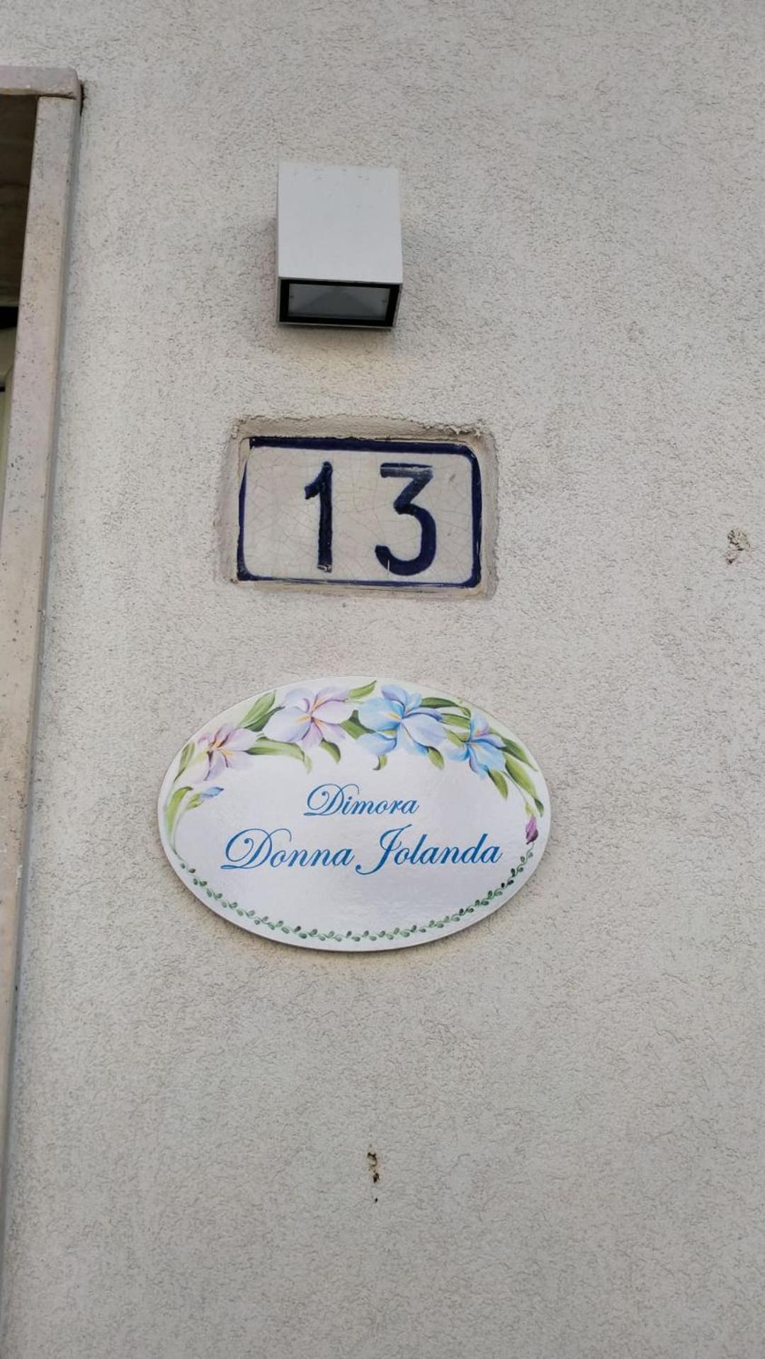 Dimora Donna Iolanda Lägenhet Leverano Exteriör bild